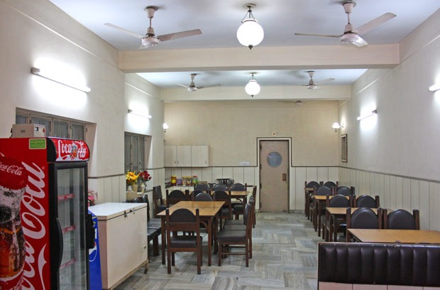 Maharashtra Mandal Hotel Agra Restaurant