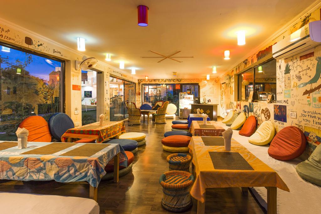 Zostel Hostel Agra Restaurant