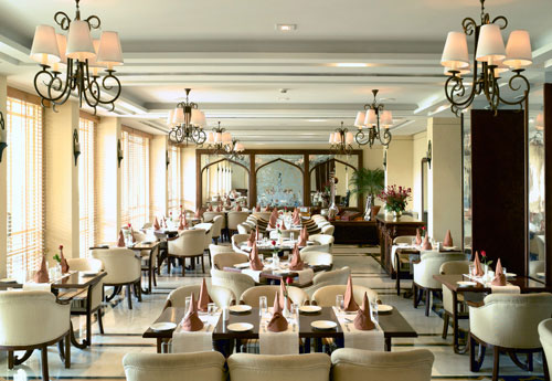 The Gateway Hotel Agra Restaurant