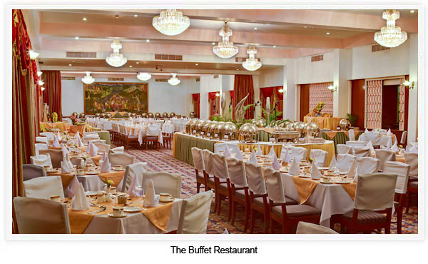 Clarks Shiraz Hotel Agra Restaurant