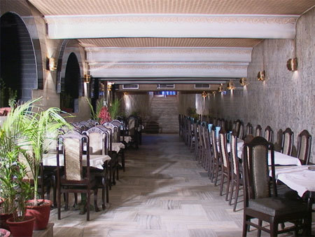 East Lite Hotel Agra Restaurant