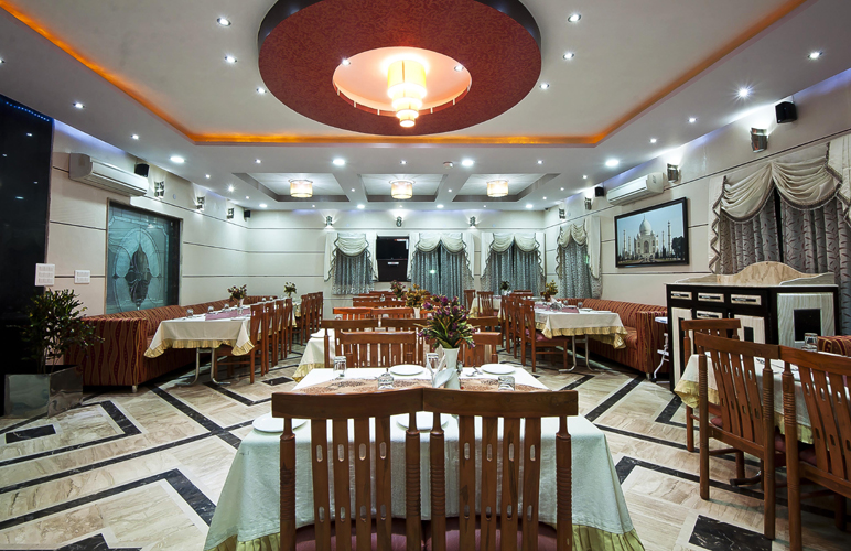 Sun Hotel Agra Restaurant