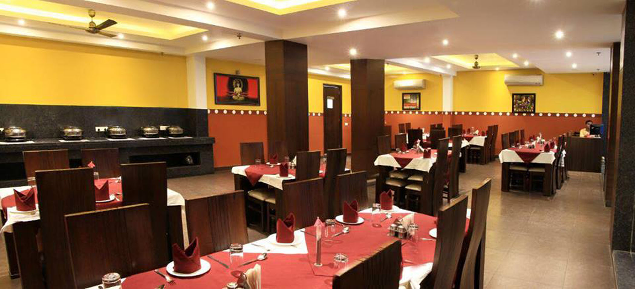 Taj Villa Hotel Agra Restaurant