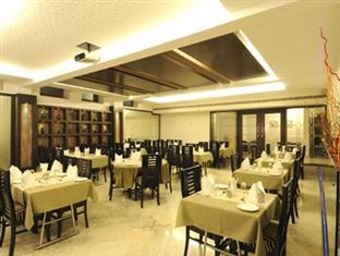 Crystal Retreat Hotel Agra Restaurant